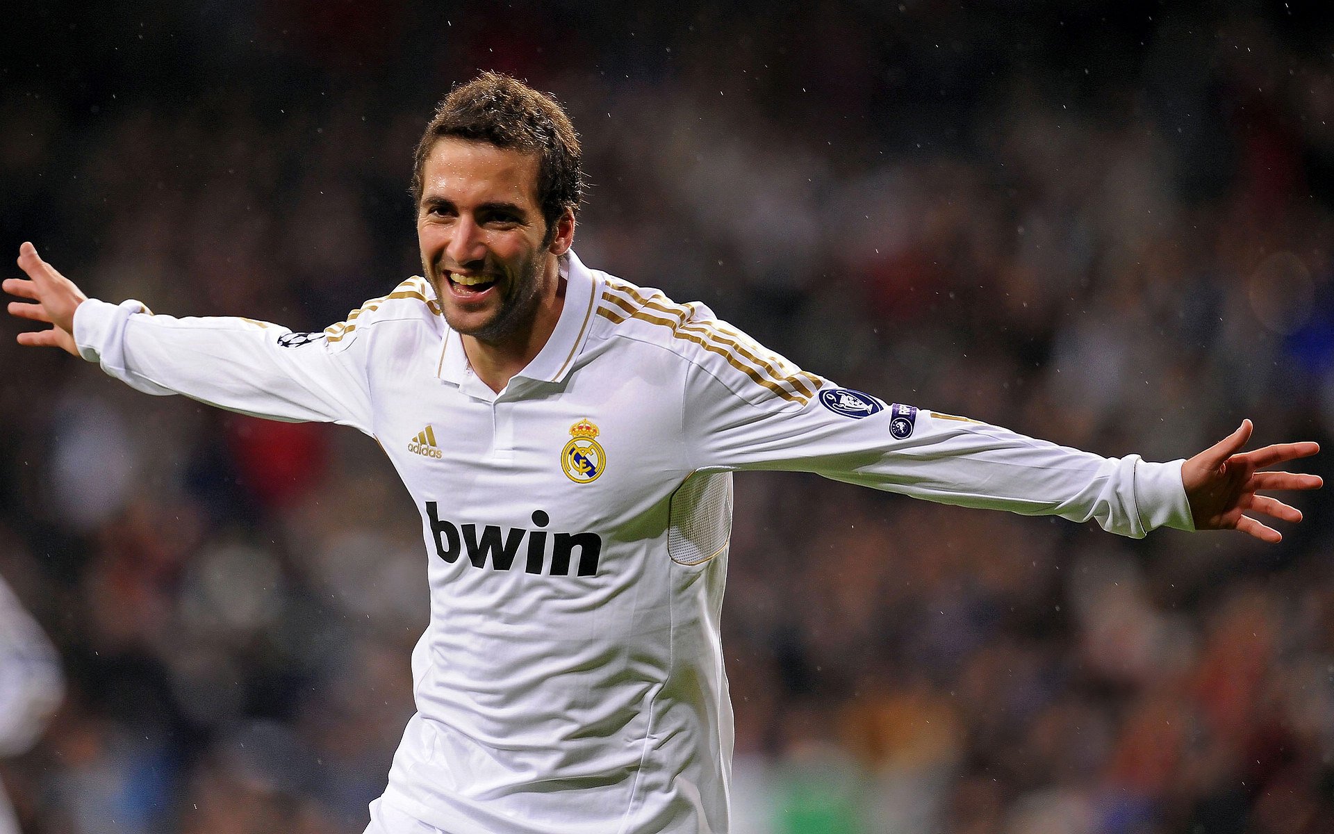 开云在线直播-拜仁慕尼黑势如破竹，德甲领先无悬念