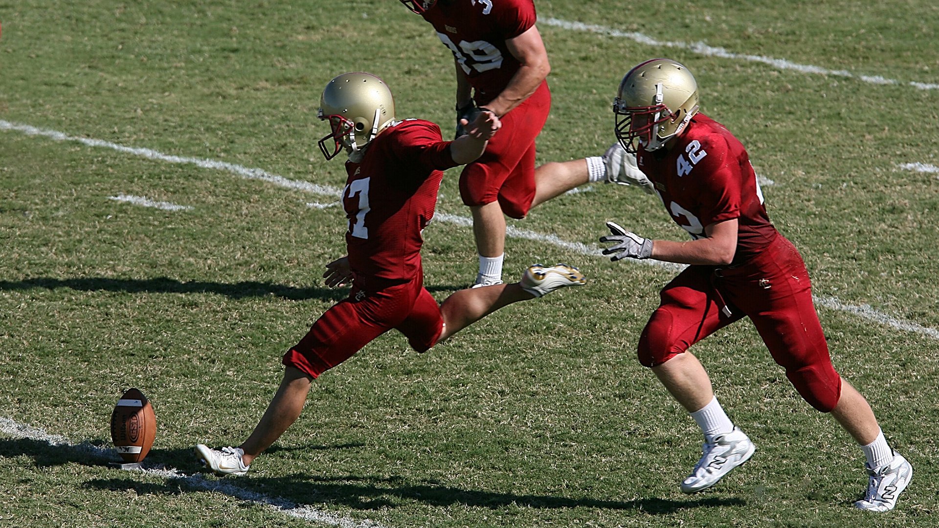 开云体育官方网站登陆-法甲巨星闪耀：瞬间带来全场高潮，法甲巨头